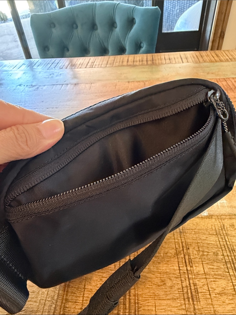 Lululemon Black Everywhere Belt Bag NWOT - Picture 5 of 5